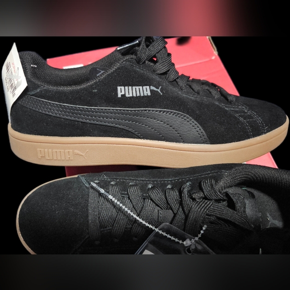 NWT Mens Puma Smash V2 Suede Black - Size 8 HTF - Picture 2 of 5